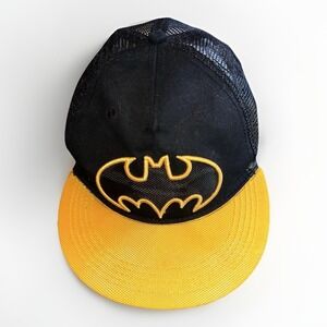 Batman Hat Cap Six Flags DC Comics Black Yellow Snapback Adult Vintage Flat Bill